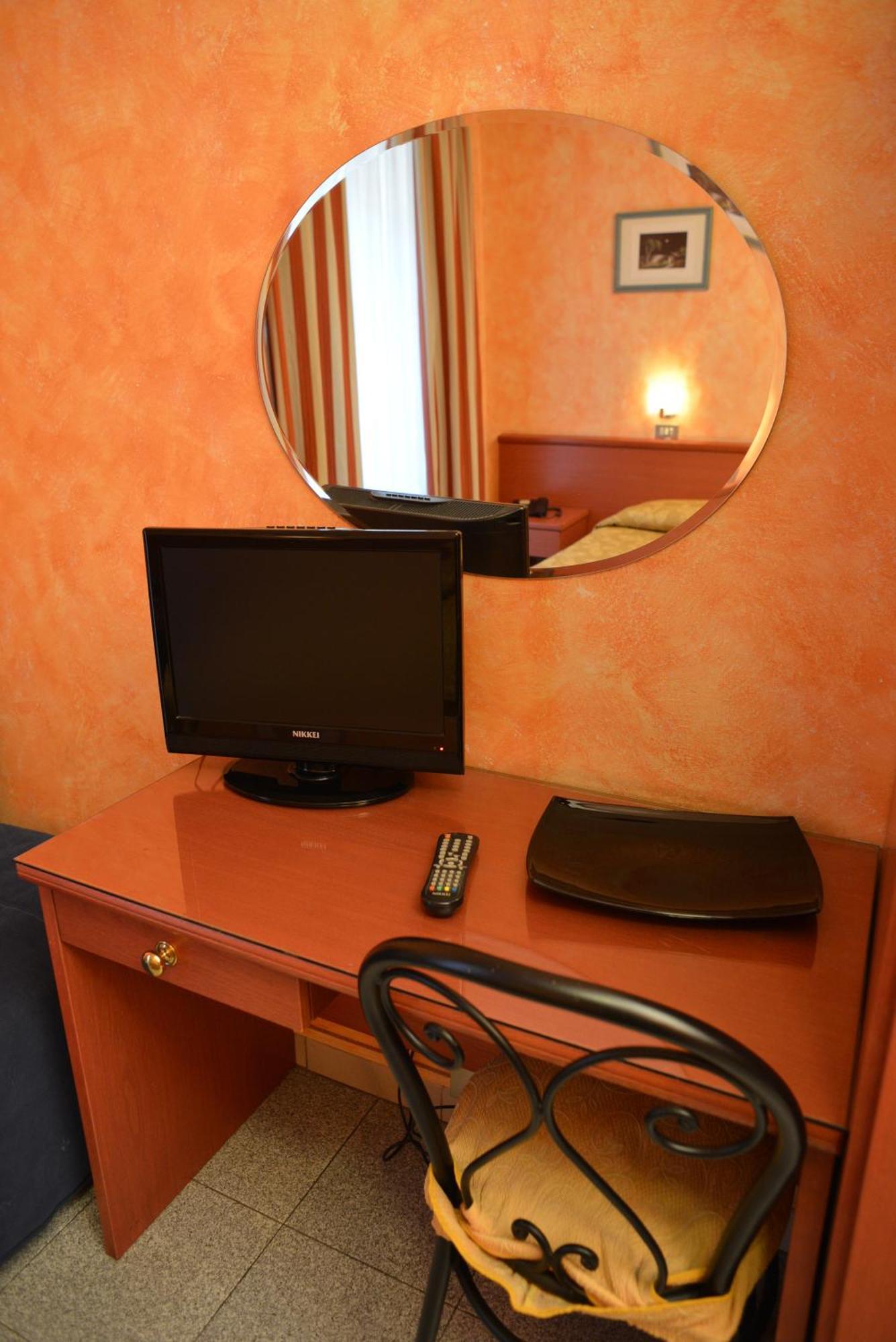 Hotel Aurora Milán Habitación foto
